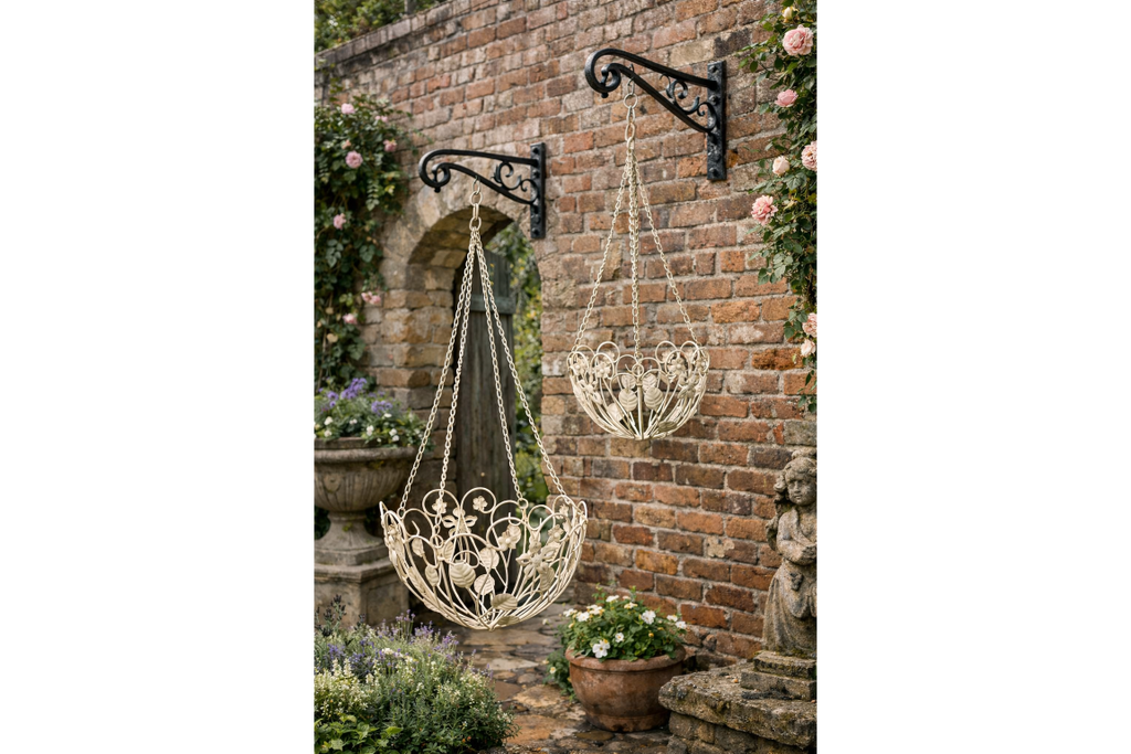 Set of 2 Hanging Baskets