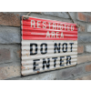 Sign (Restricted Area)
