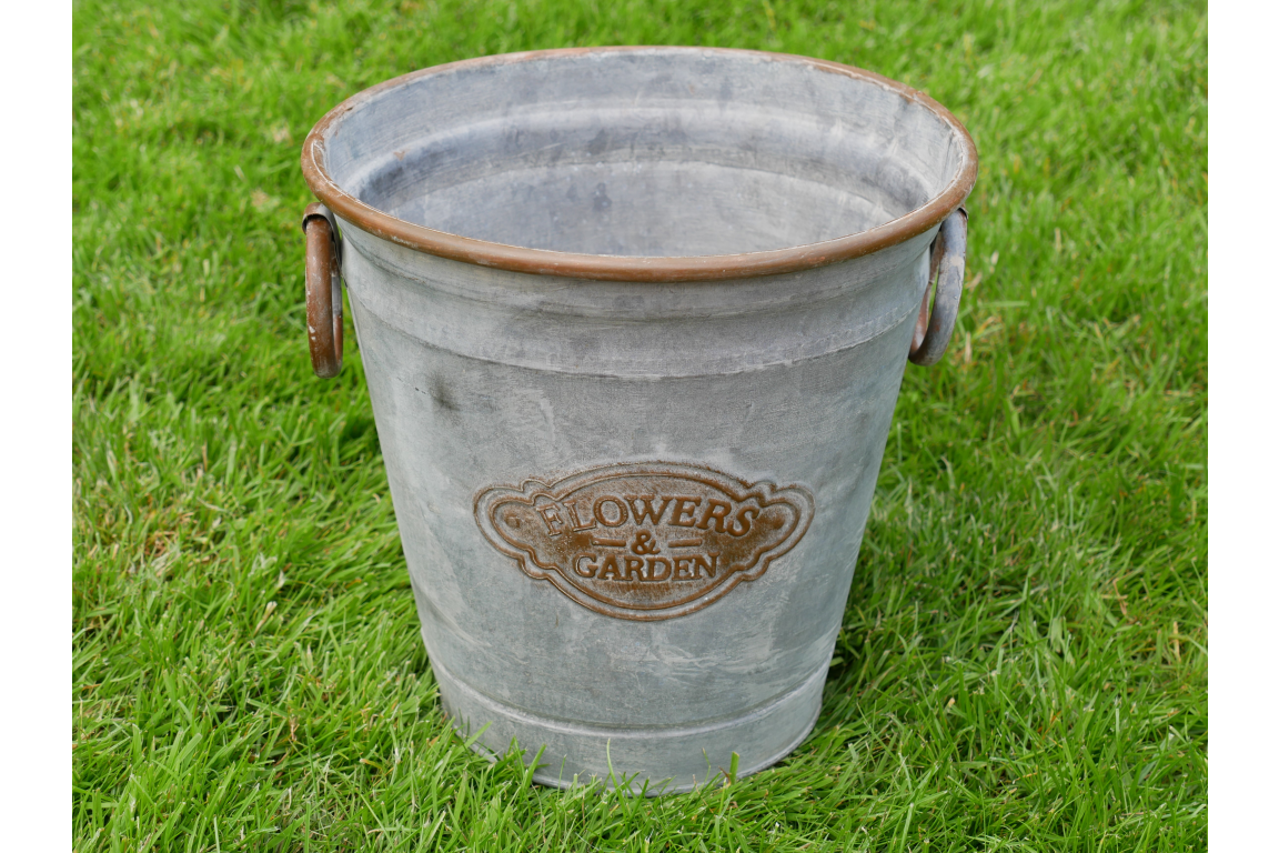 Planter-4