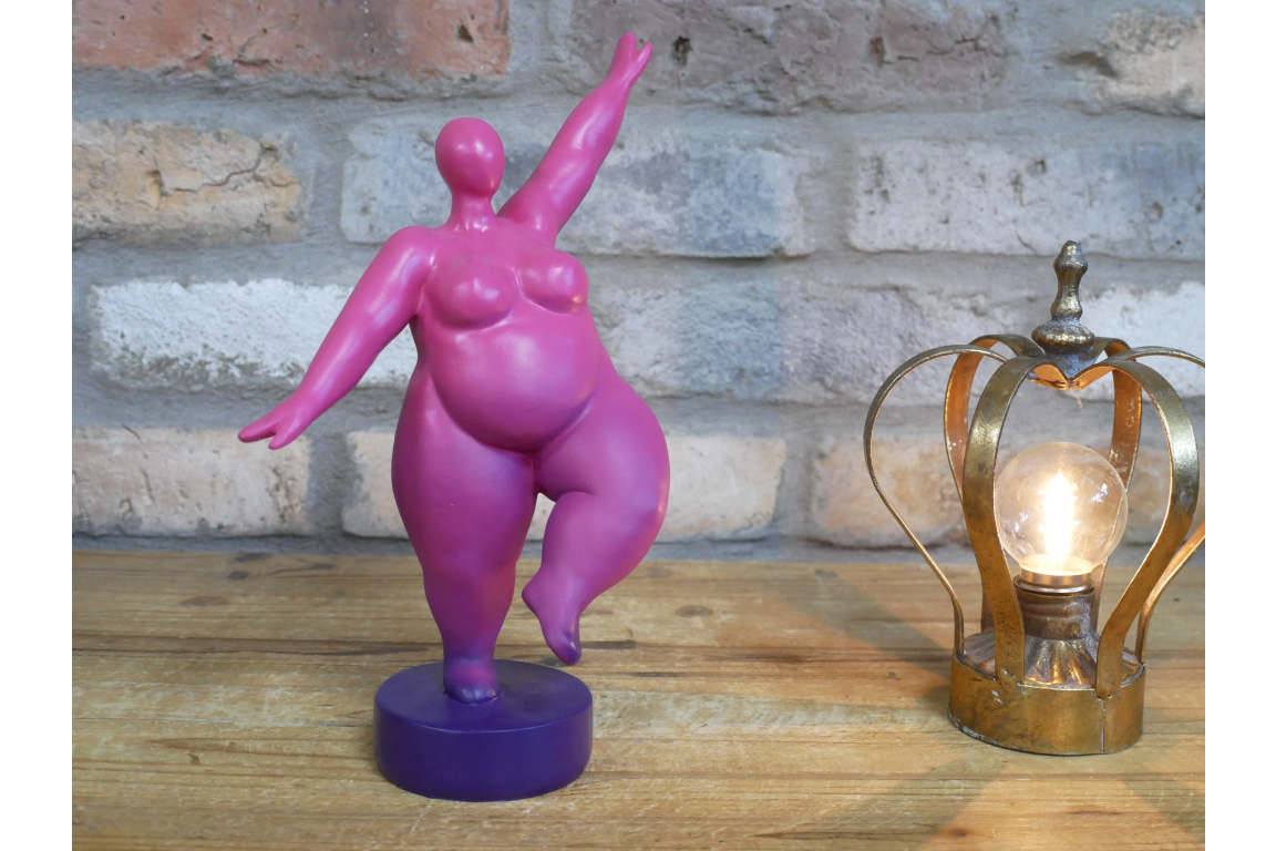 Dancing Lady