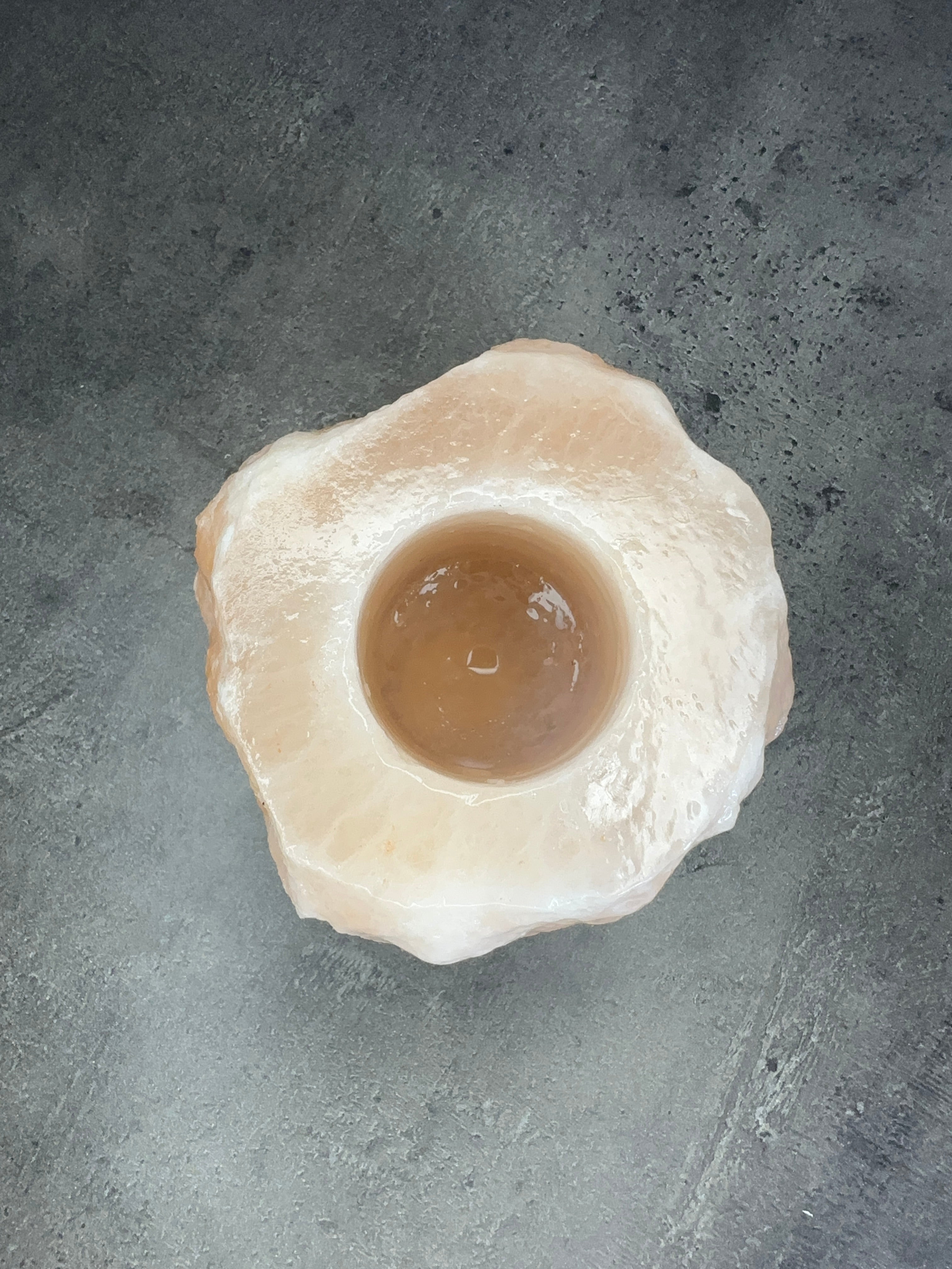 Himalayan salt tealight holder
