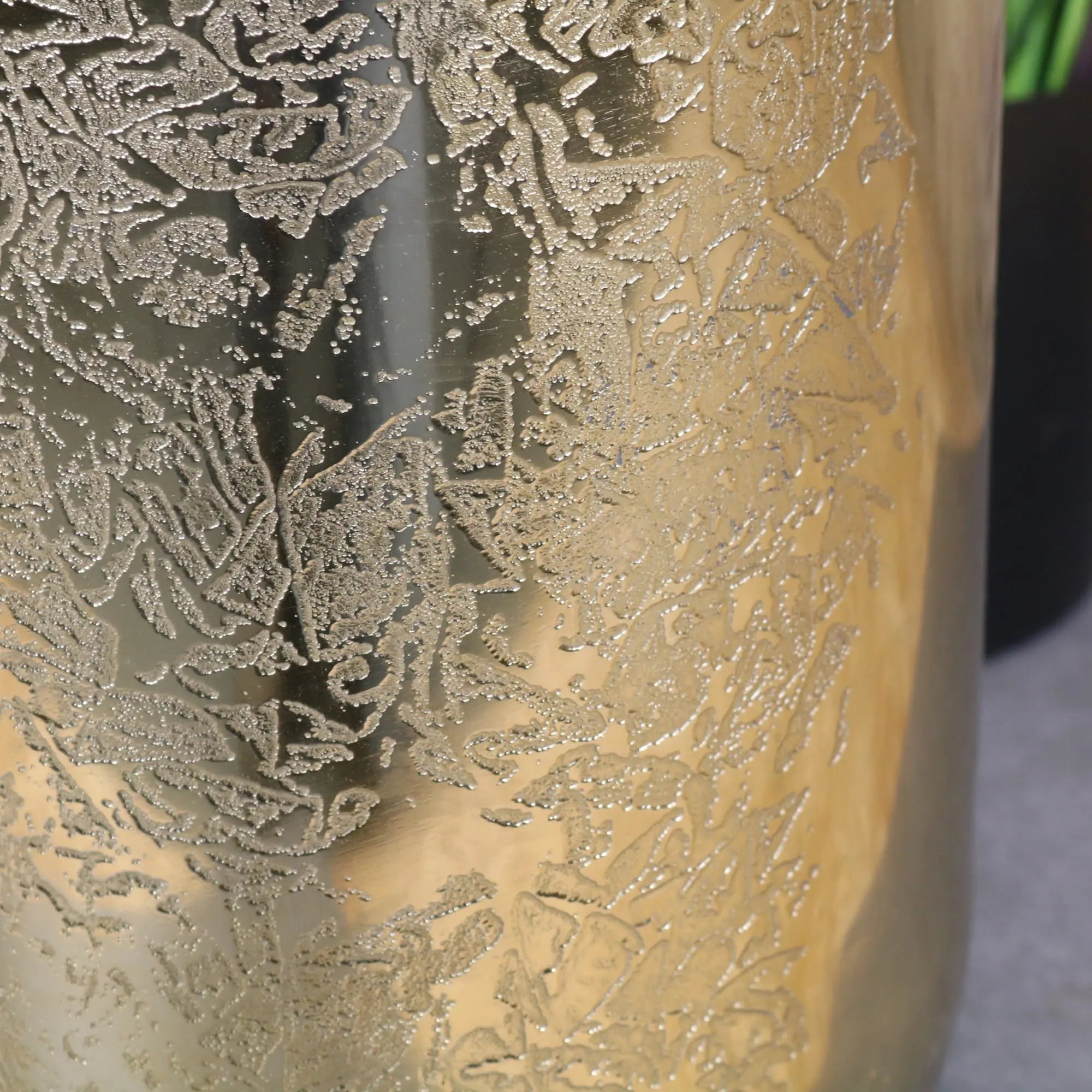Nandgaon Elegance Gold Large Vase Etched Design