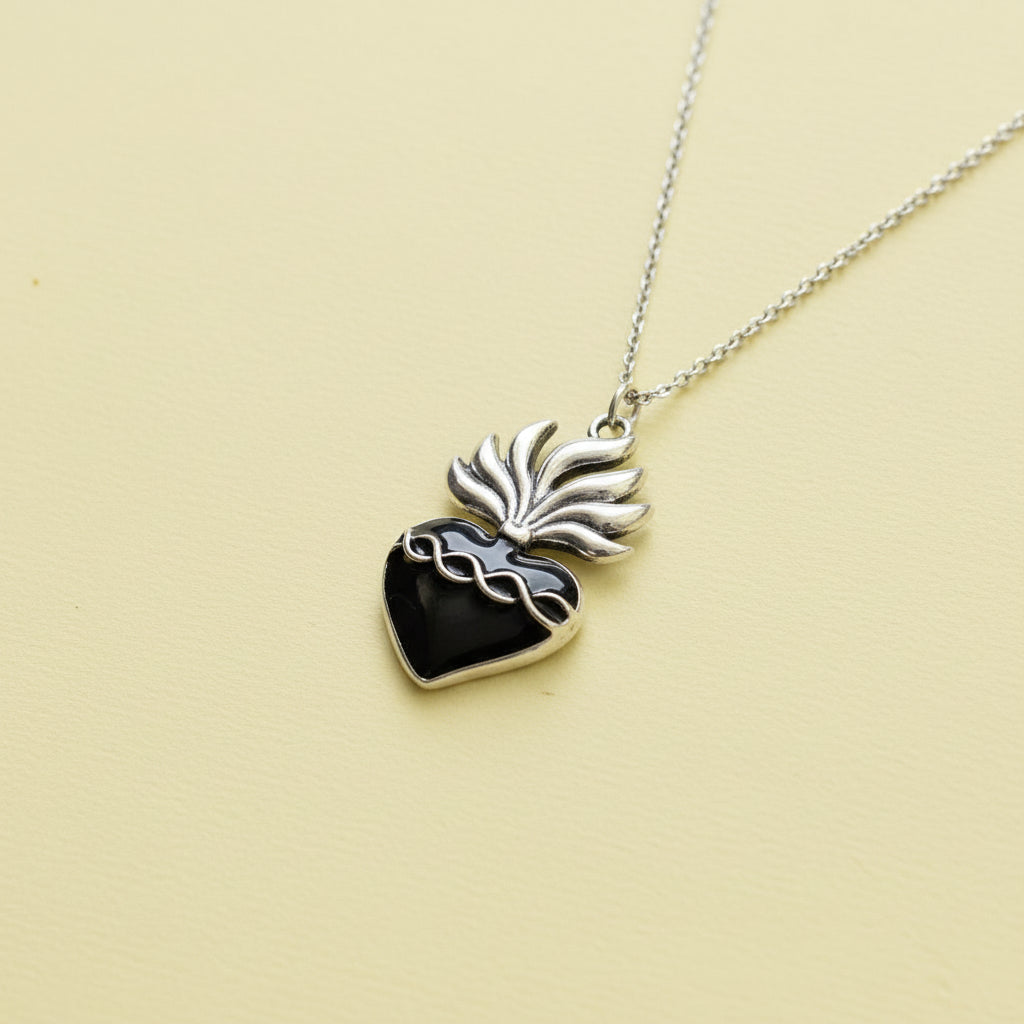 Black Gothic Infinity Heart Pendant Necklace