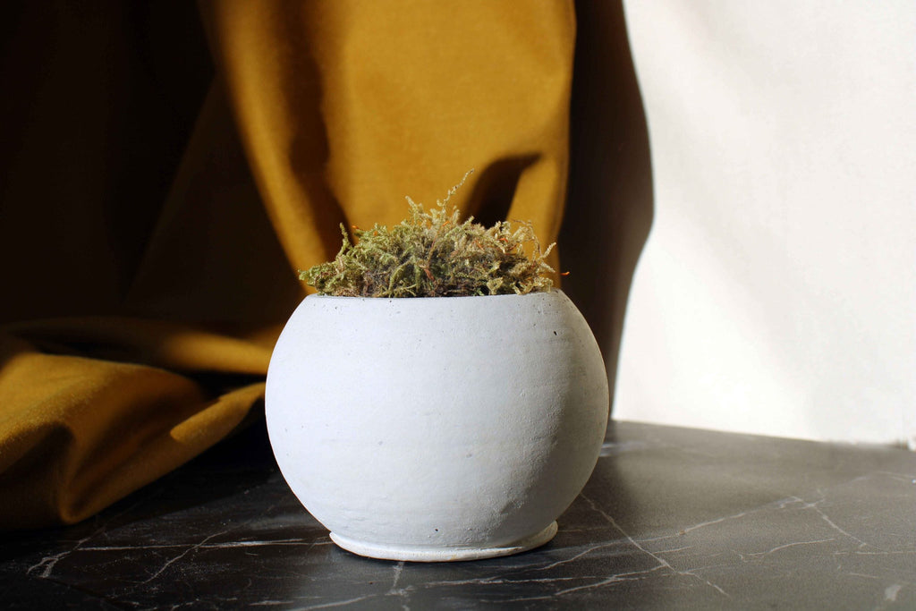 CONCRETE ROUND POT Default Title