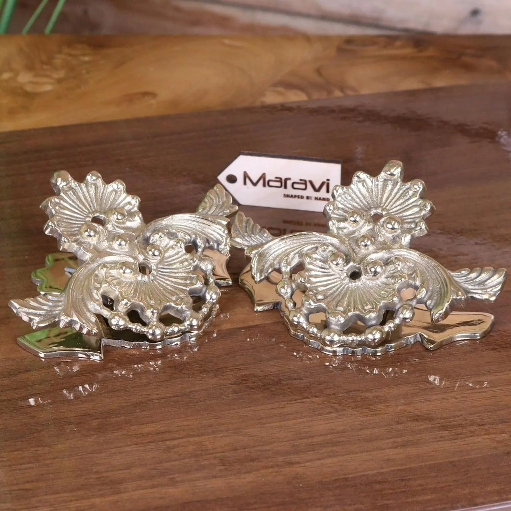 Kui Ornate Victorian Design Luxury Paper Clip Set of 2 Gold