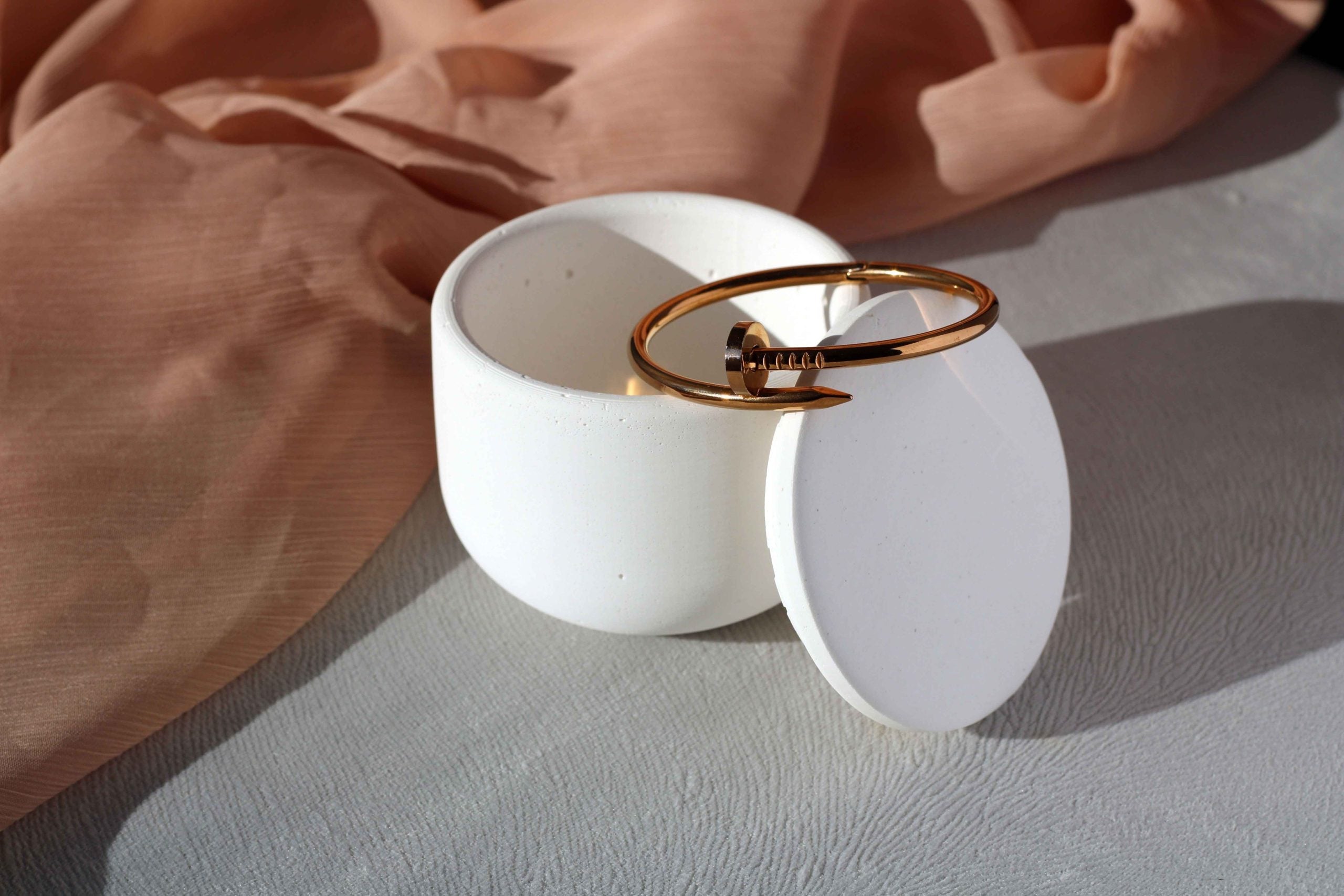 WHITE CONCRETE BIG JEWELLERY HOLDER, WHITE CONCRETE TEALIGHT HOLDER Default Title