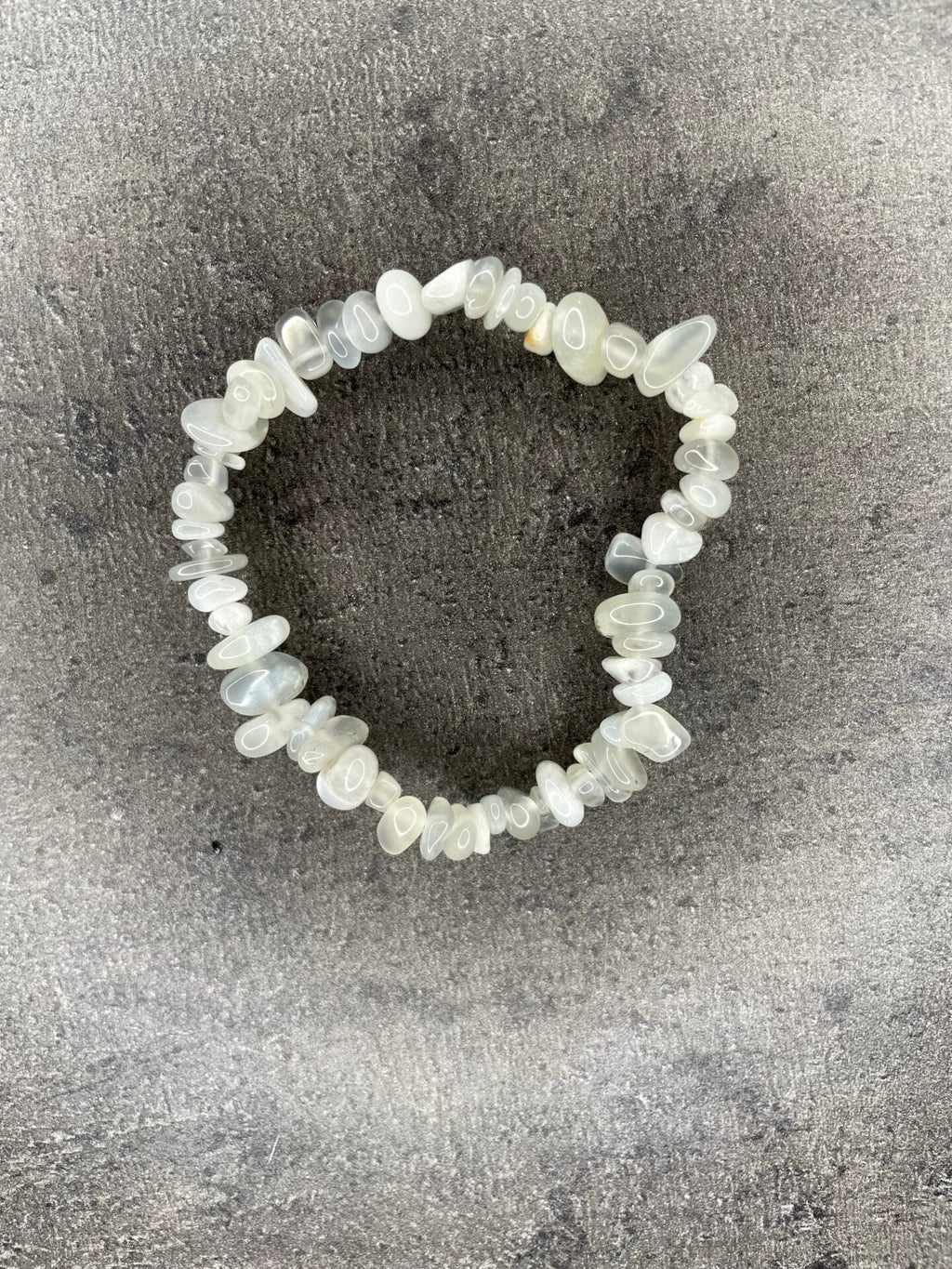 Rainbow moonstone - Crystal chip bracelet