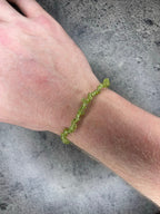 Peridot - Crystal chip bracelet