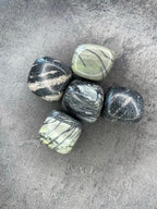Spiderweb jasper - Tumblestone